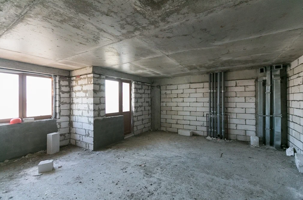 Голые стены